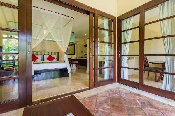 Hotel Aniniraka Resort & Spa